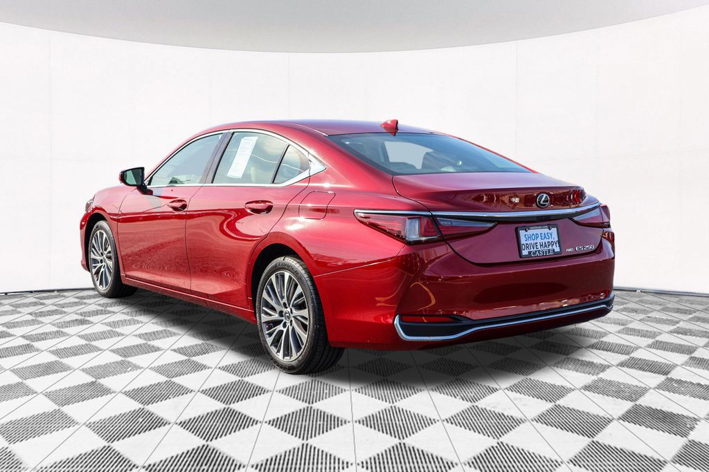 2021 Lexus ES 250 11