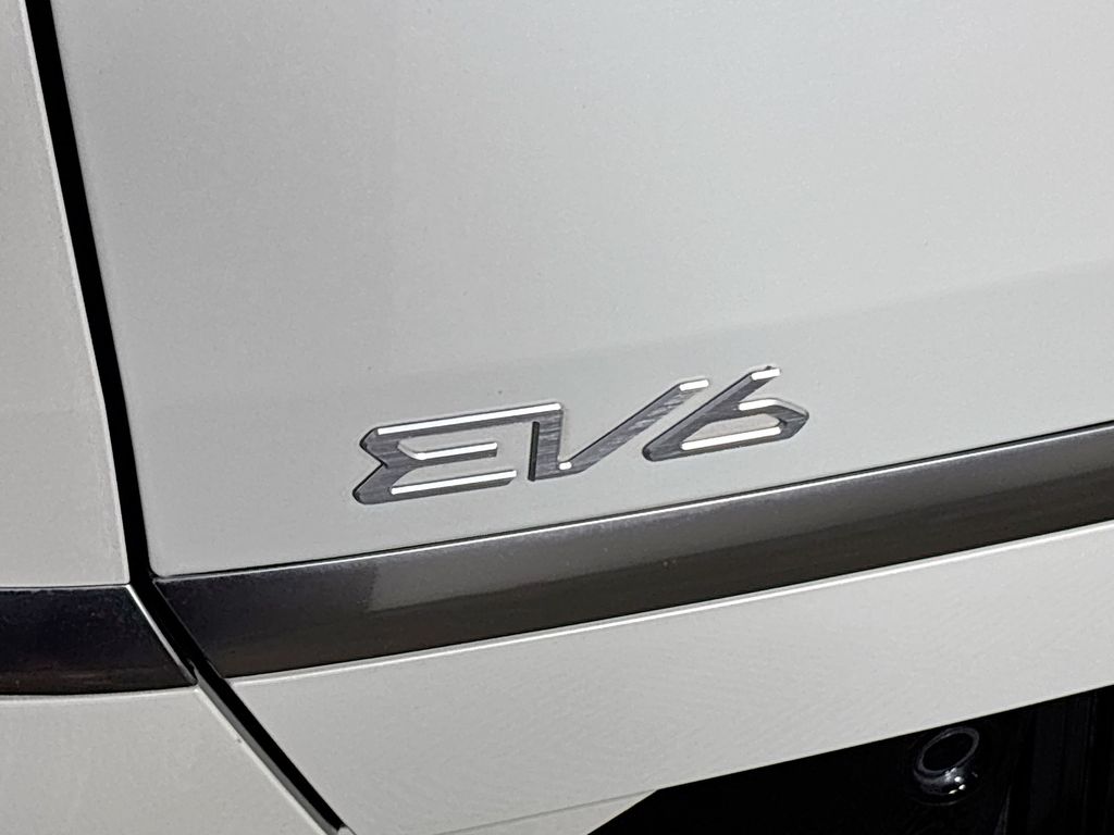 2022 Kia EV6 Wind