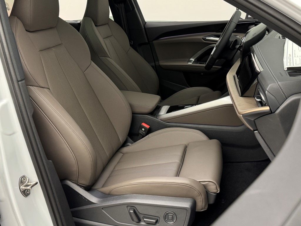 2025 Audi Q5  12