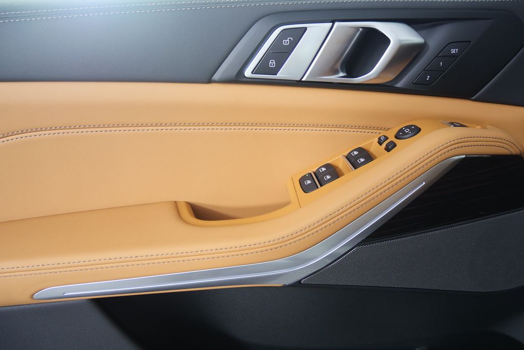 Thumbnail: 2026 BMW X5 - 8