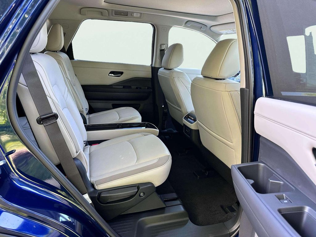 New 2026 Deep Ocean Blue Pearl Nissan SL image 19