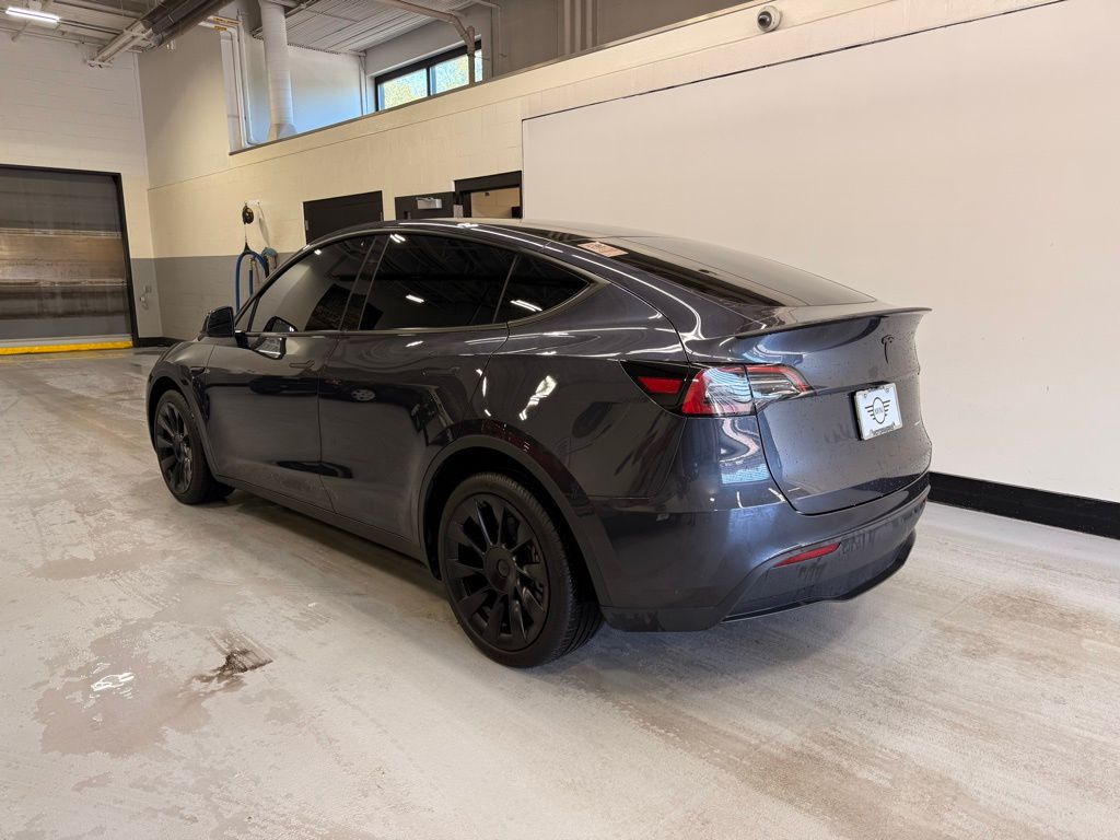 2024 Tesla Model Y Long Range 3