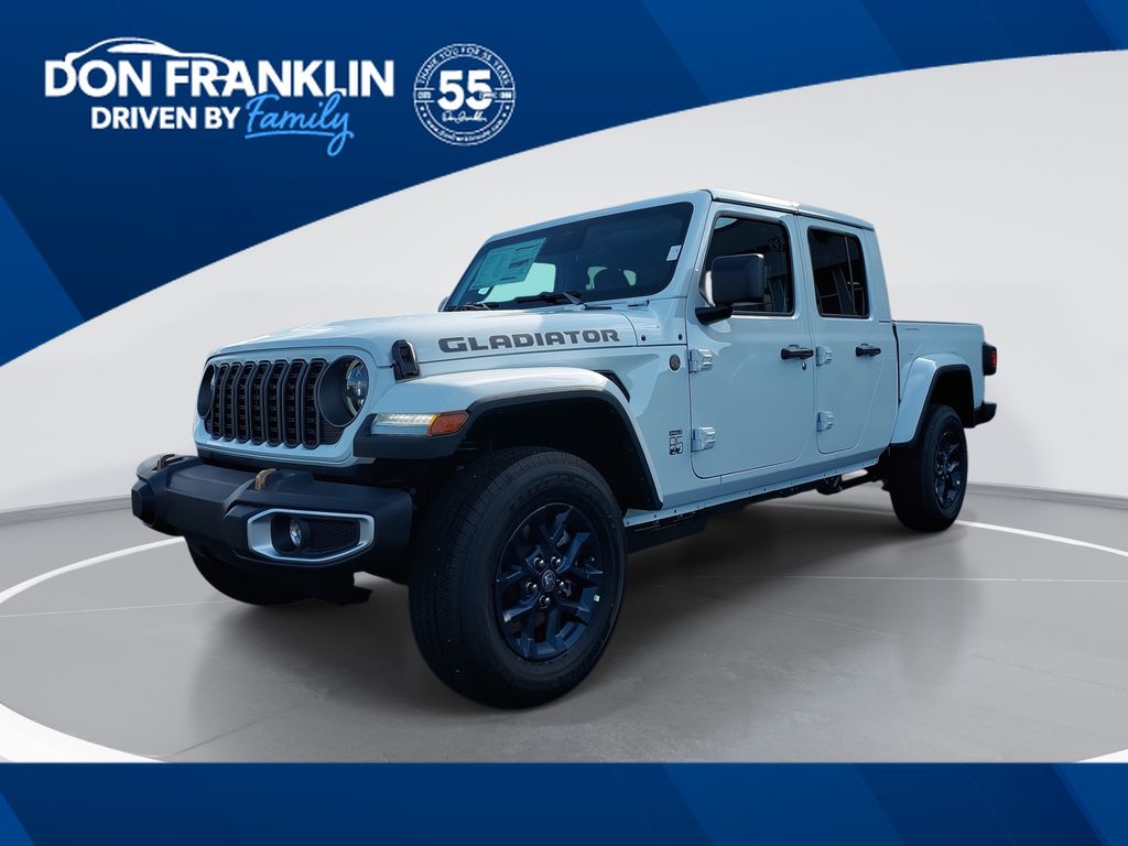 2026 Jeep Gladiator 85th Anniversary Edition Auto's photo