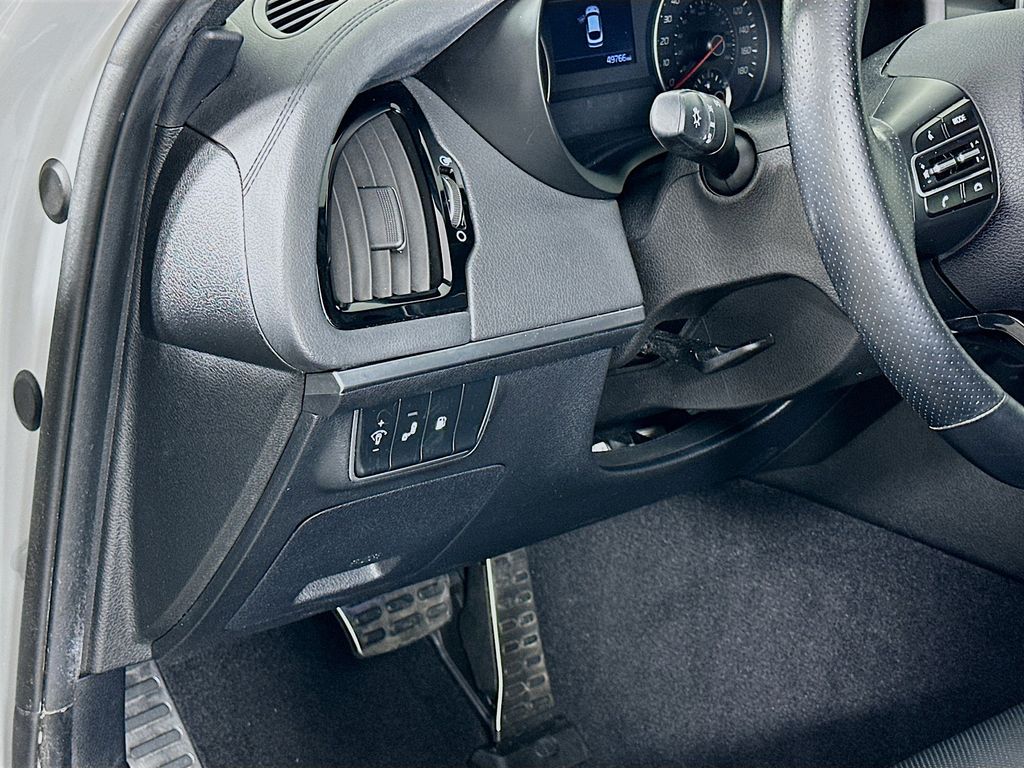 Thumbnail: 2021 Kia Stinger - 10