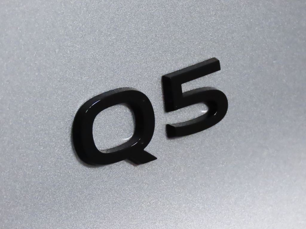 Thumbnail: 2025 Audi Q5 - 9