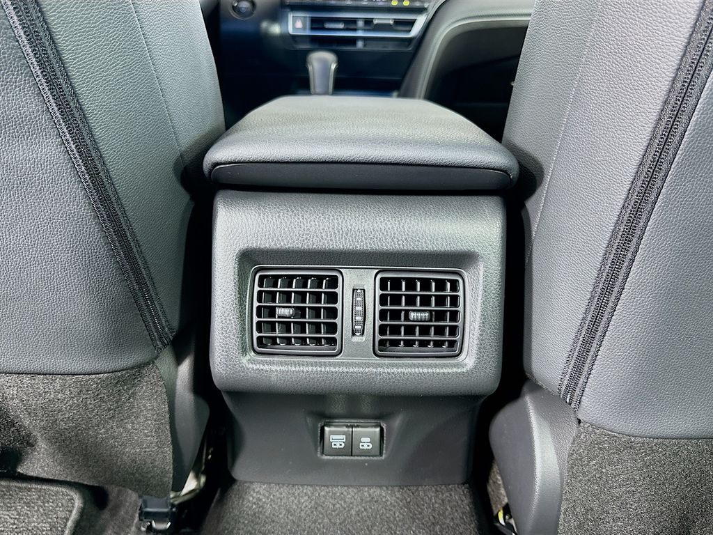 Thumbnail: 2025 Toyota Camry - 24