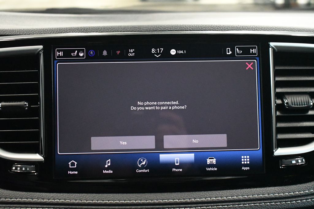 Used 2026 Black Chrysler Select image 37