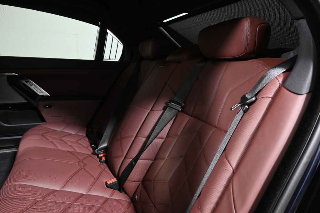 Thumbnail: 2024 BMW 7 Series - 5