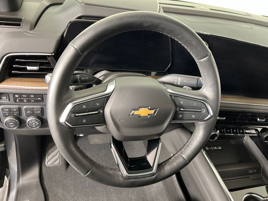 Thumbnail: 2025 Chevrolet Tahoe - 32