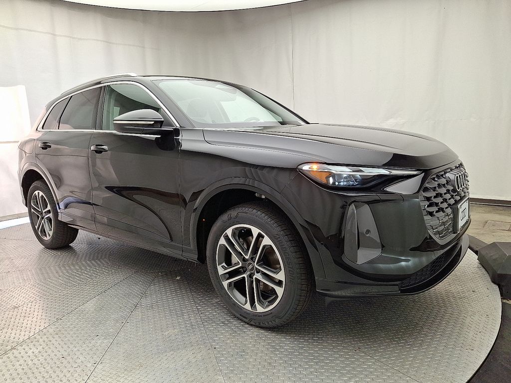 Thumbnail: 2025 Audi Q5 - 2