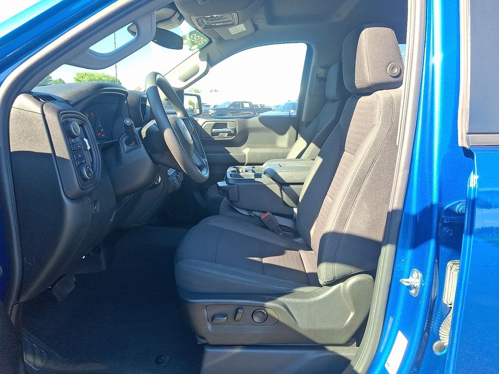 Thumbnail: 2022 Chevrolet Silverado 1500 - 14