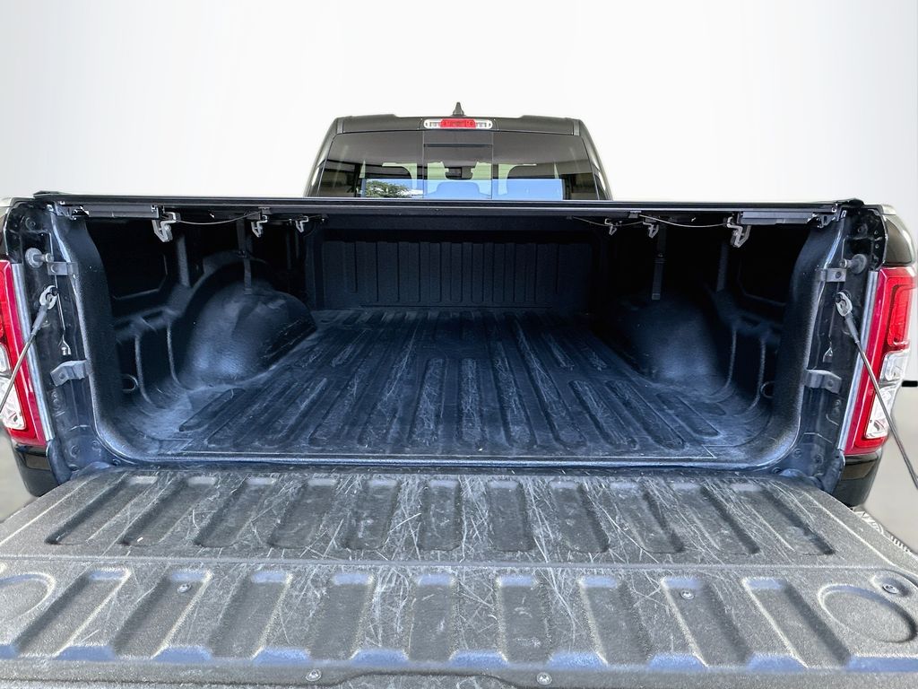 Thumbnail: 2019 RAM 1500 - 25