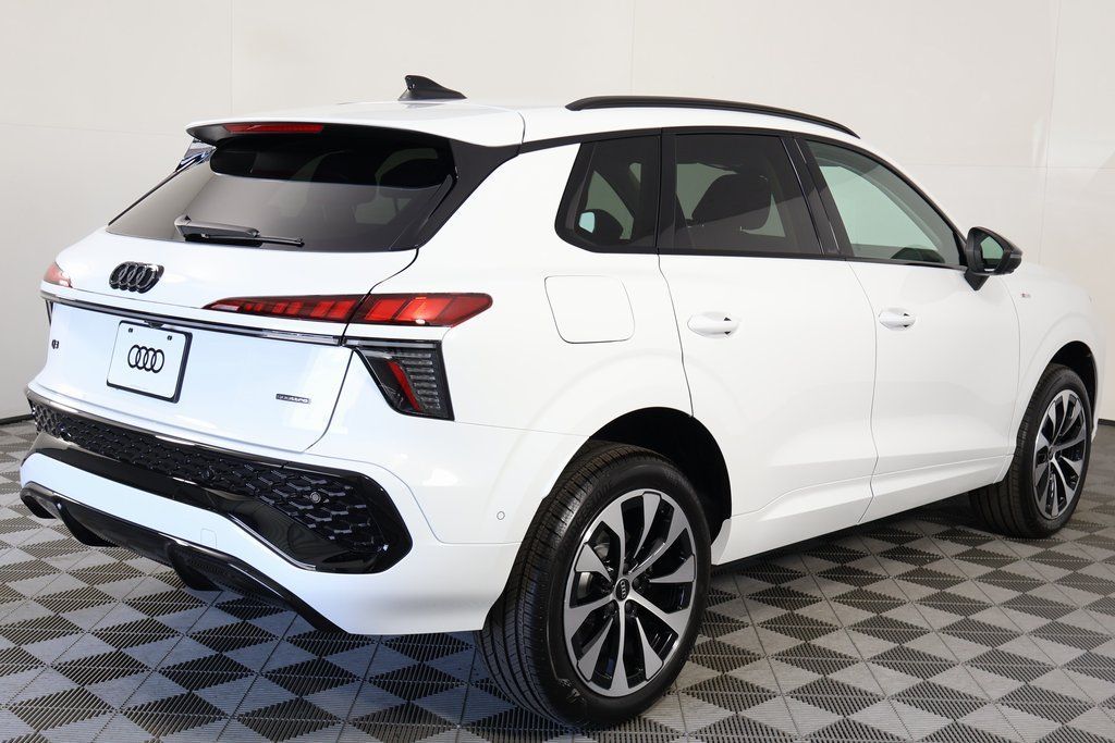 Thumbnail: 2026 Audi Q3 - 2