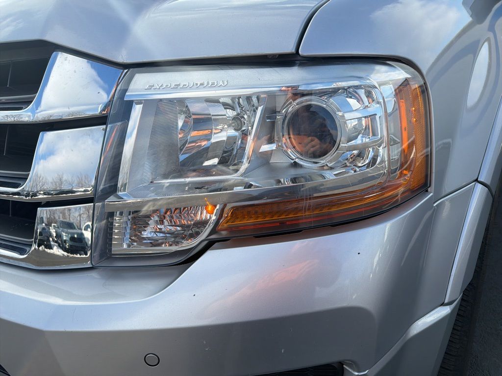 Thumbnail: 2016 Ford Expedition - 9