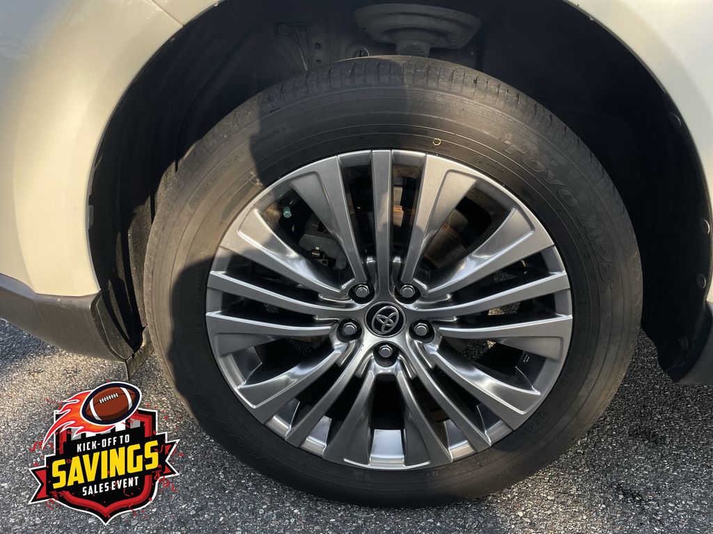 Used 2021 Toyota Venza SUV
