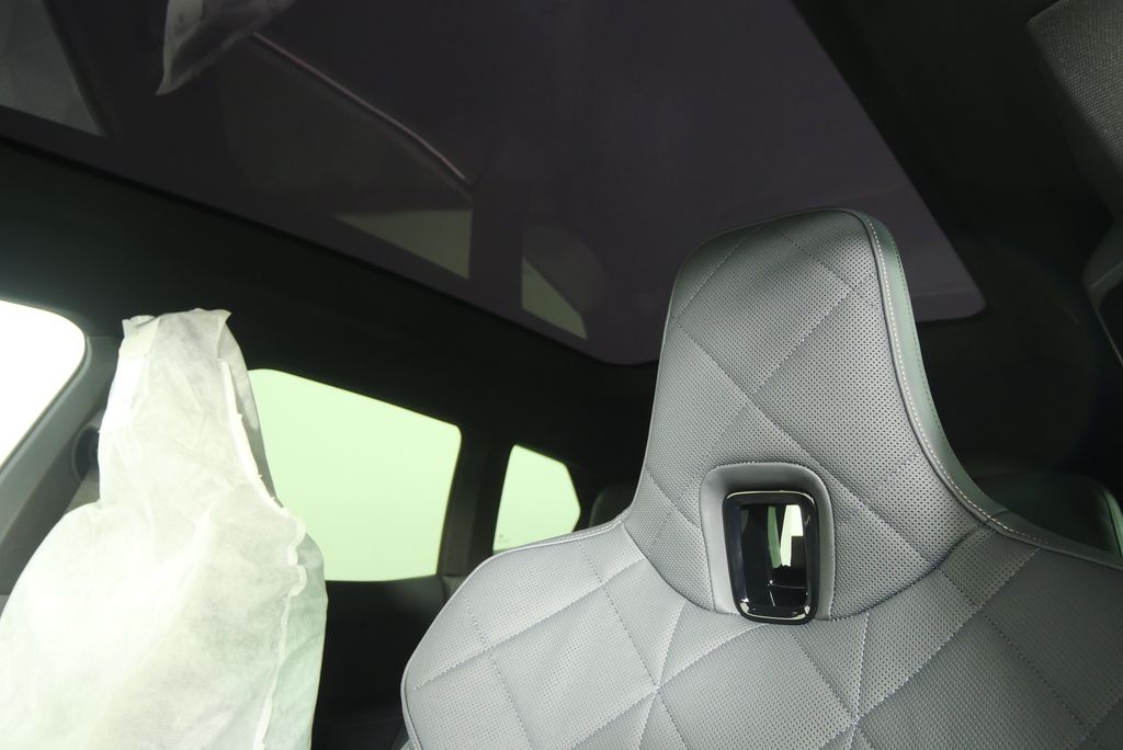 Thumbnail: 2026 BMW iX - 13