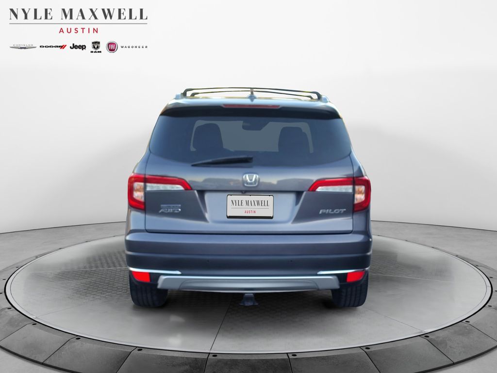 Used Car 2022 Honda Pilot  Touring For Sale Under $30,000 In Austin, Texas