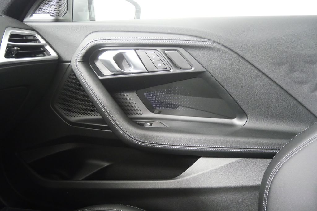 Thumbnail: 2026 BMW 2 Series - 21