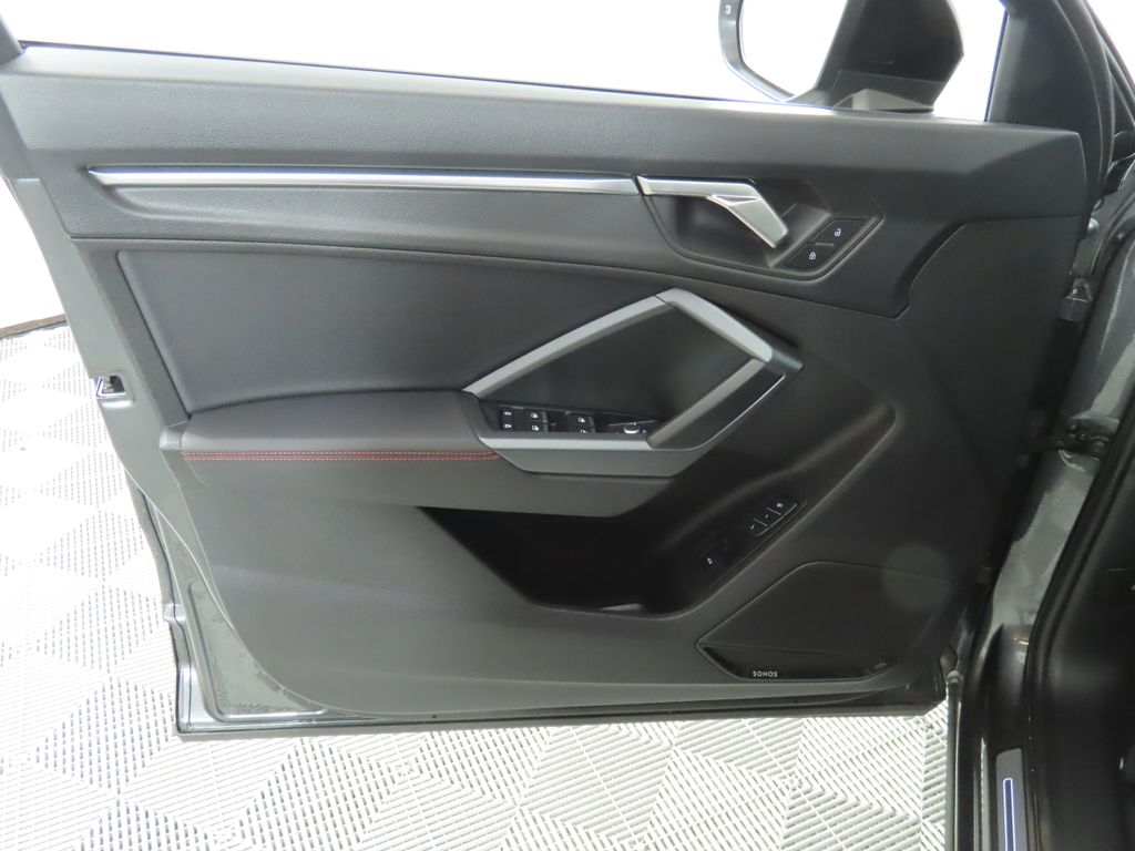 Thumbnail: 2025 Audi Q3 - 30