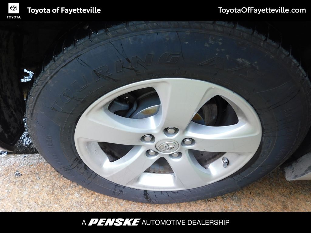 Thumbnail: 2016 Toyota Sienna - 9
