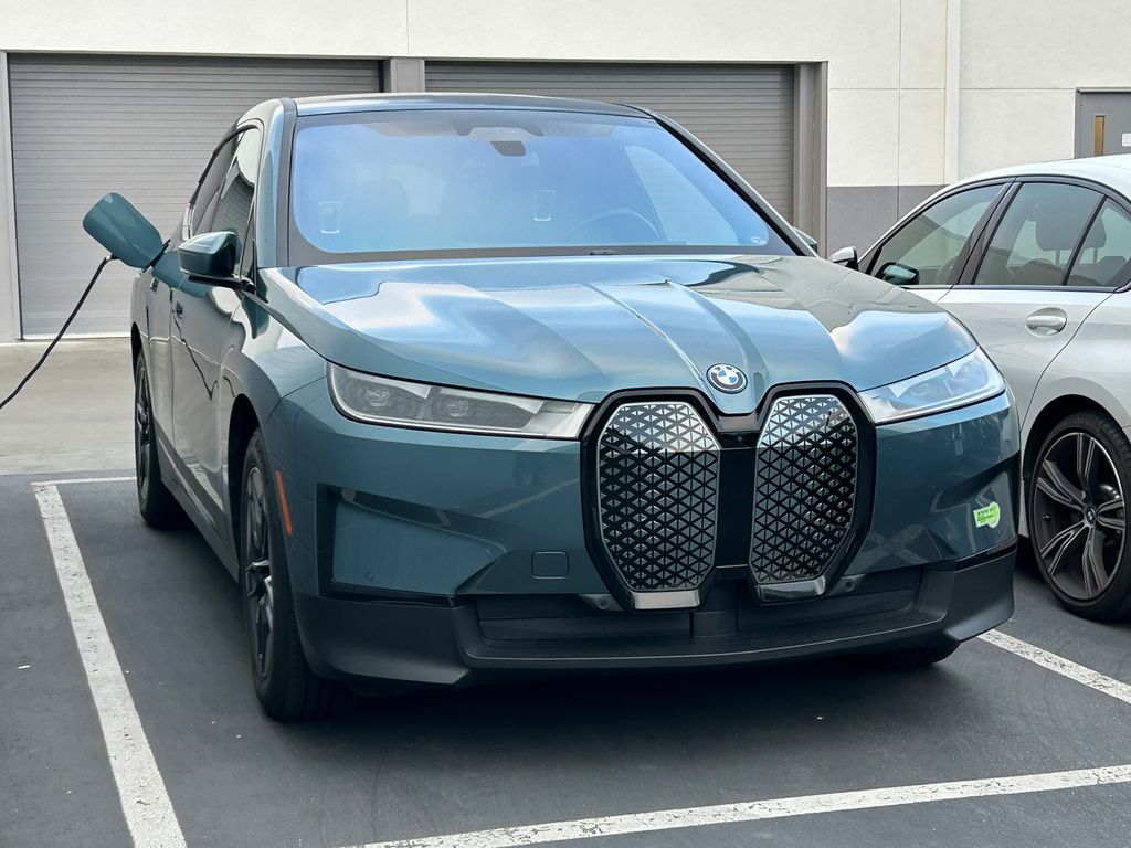 Thumbnail: 2023 BMW iX - 2