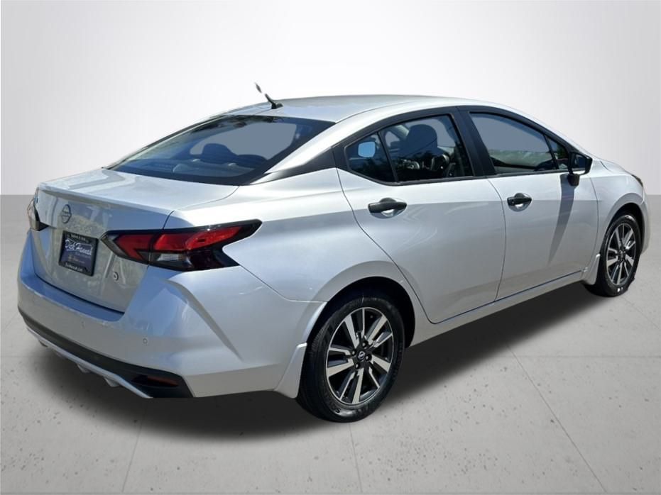 2025 Nissan Versa 1.6 S