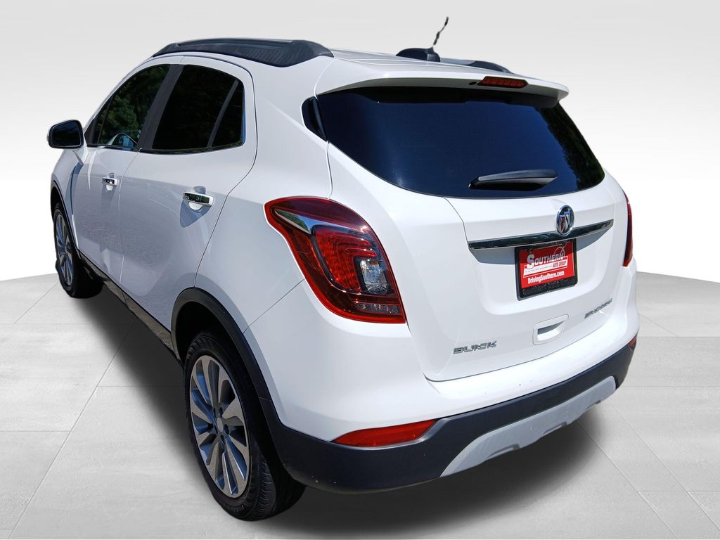 Used 2018 White Buick Preferred image 3