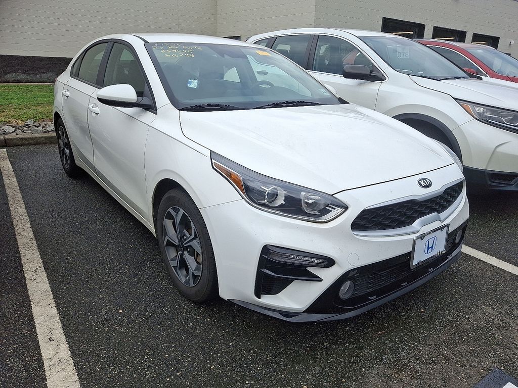 Thumbnail: 2020 Kia Forte - 3