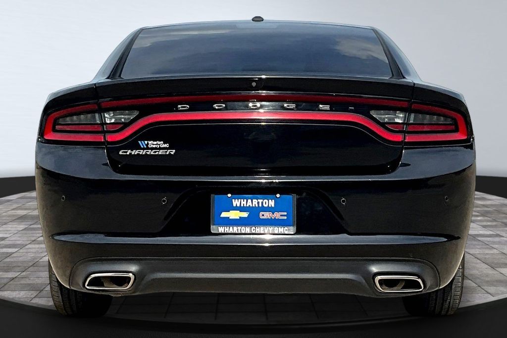 2022 Dodge Charger SXT - 5
