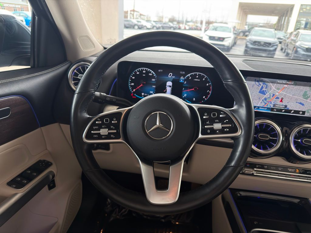 Thumbnail: 2023 Mercedes-Benz GLB - 13