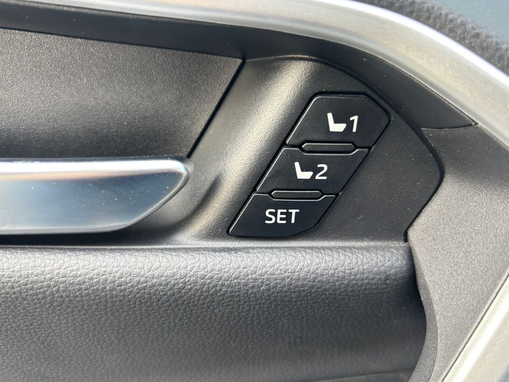 Thumbnail: 2025 Toyota RAV4 - 30