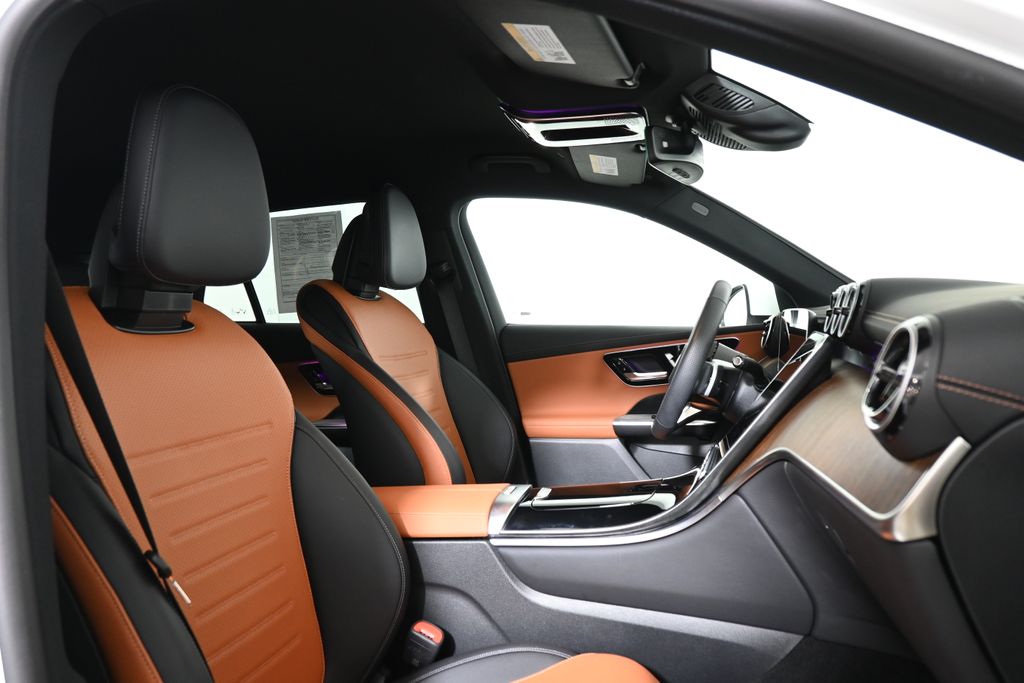 Thumbnail: 2025 Mercedes-Benz GLC - 26