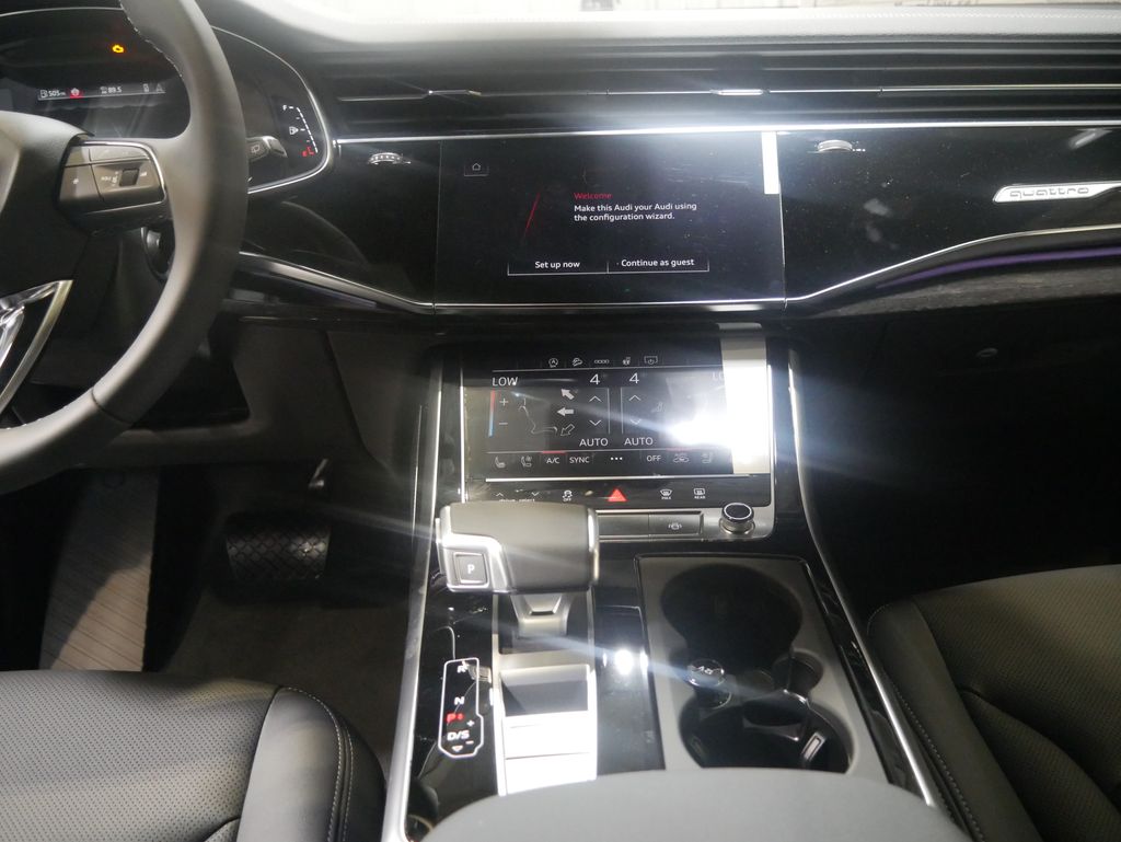 Thumbnail: 2026 Audi Q7 - 24