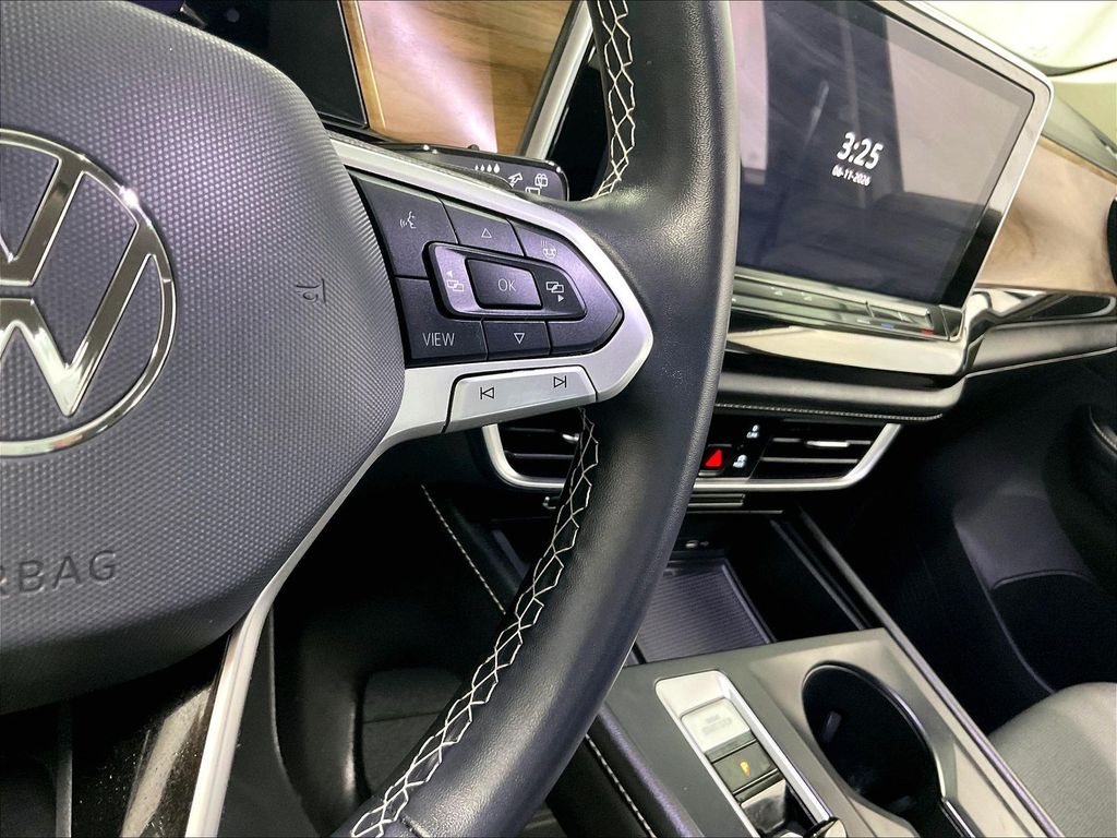 2024 Volkswagen Atlas — photo 24