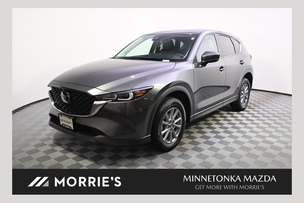 2023 Mazda CX-5 S Preferred package Auto AWD's photo