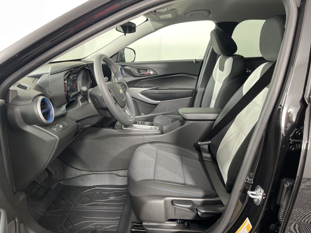 Thumbnail: 2026 Chevrolet Trax - 20