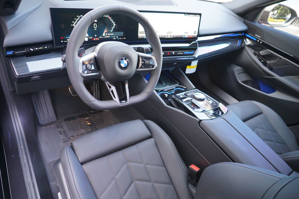 Thumbnail: 2026 BMW 5 Series - 12