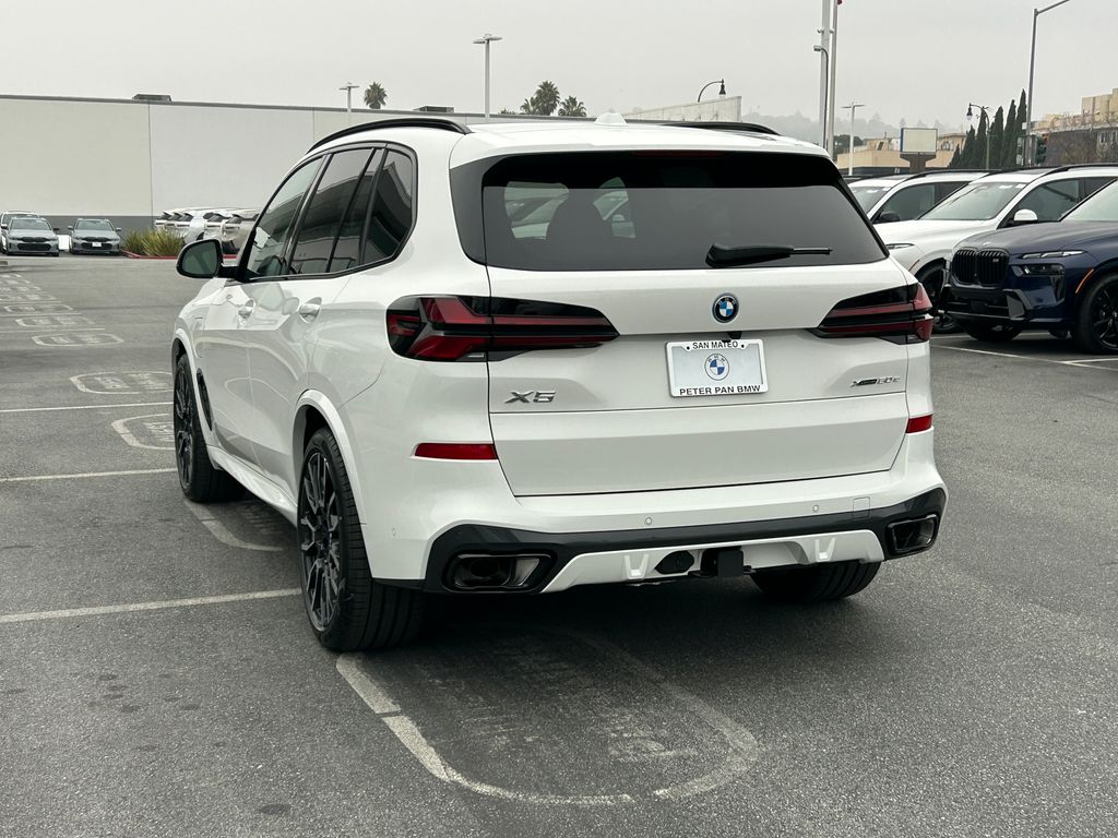 Thumbnail: 2026 BMW X5 - 3