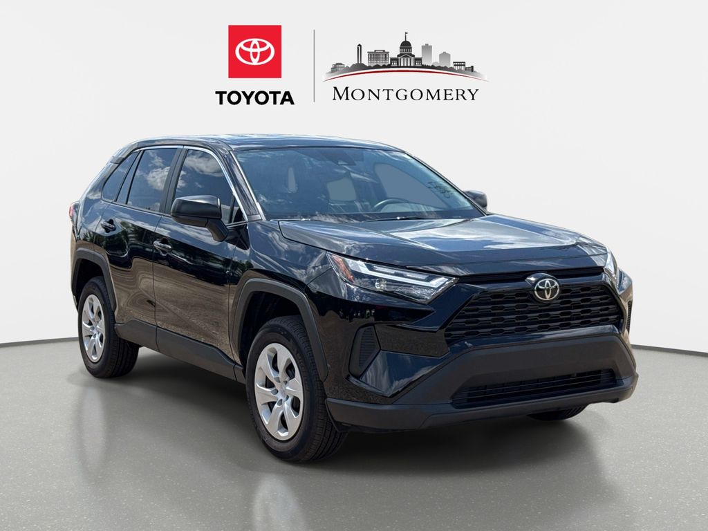 2025 Toyota RAV4 LE FWD's photo