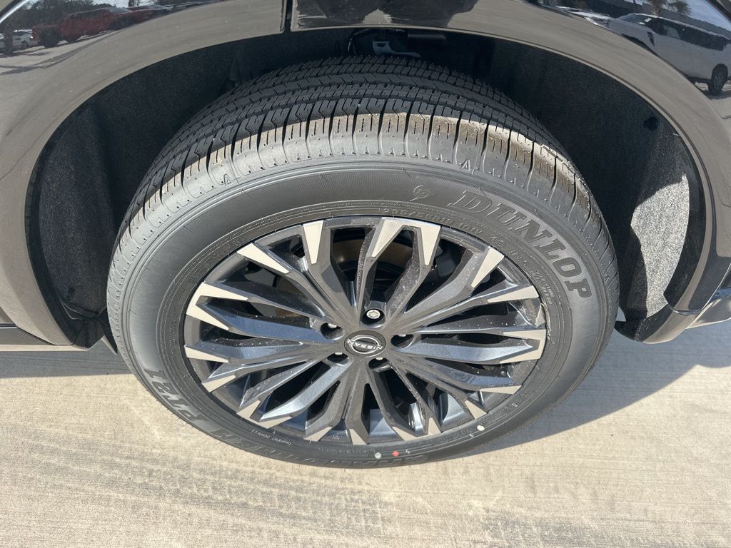 2025 Super Black Nissan Rogue Platinum FWD SUV