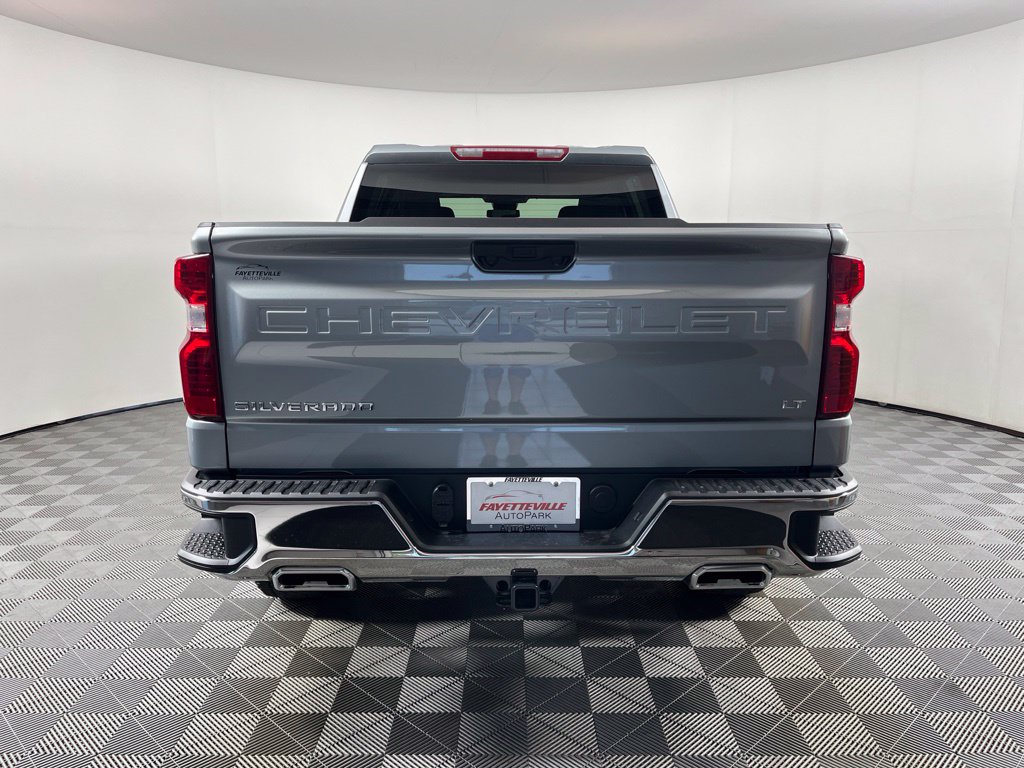 Thumbnail: 2026 Chevrolet Silverado 1500 - 4