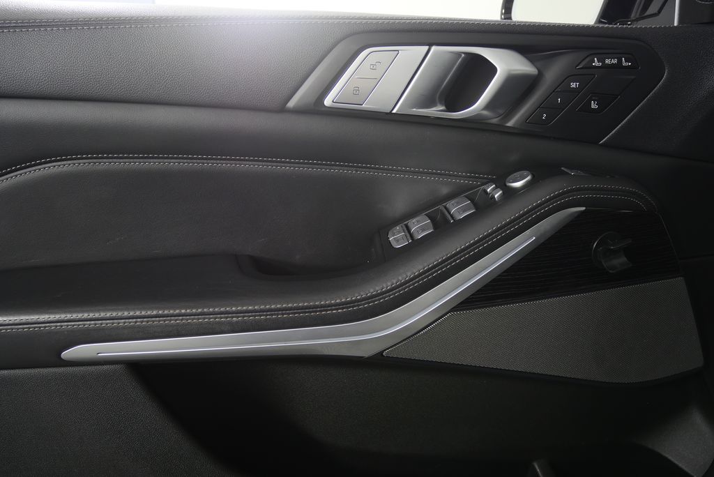 Thumbnail: 2020 BMW X7 - 9