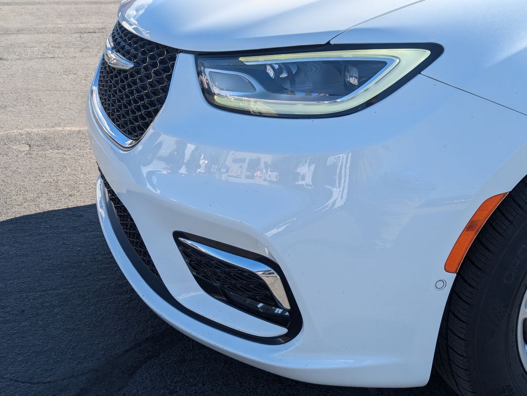 2021 Chrysler Pacifica Touring L 12