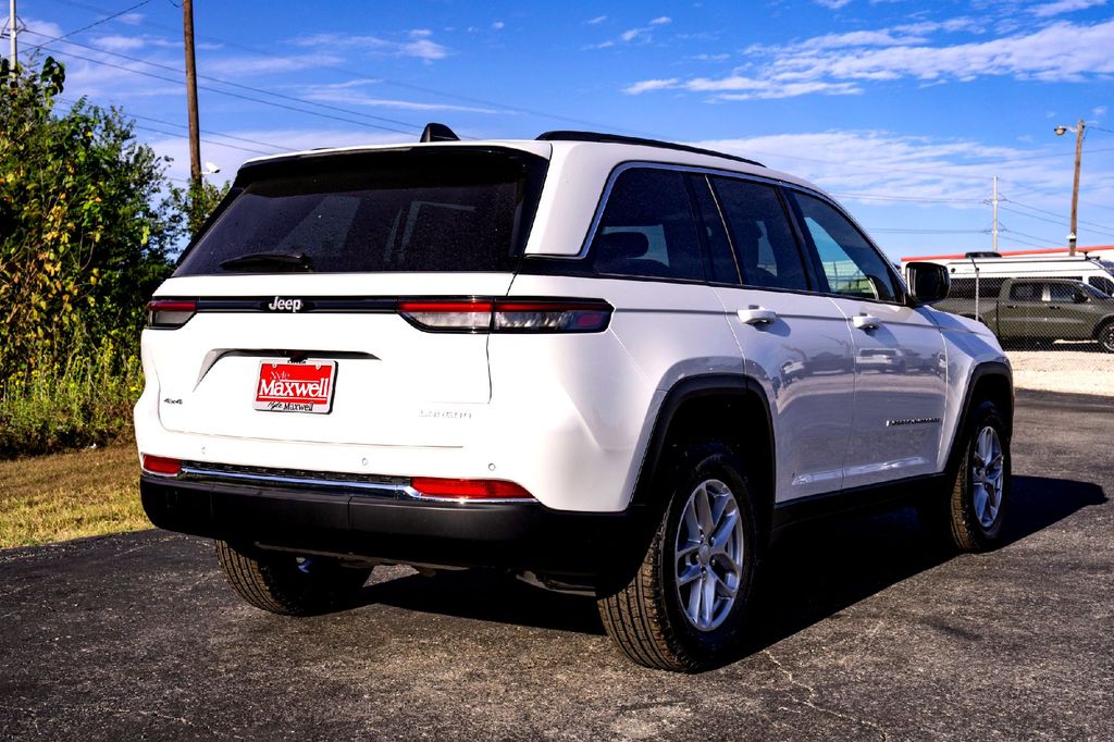 New Car 2025 Jeep Grand Cherokee  Laredo X For Sale Under $40,000 In Taylor, Texas