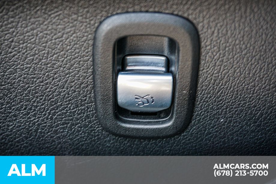 Used 2025 Black Mercedes-Benz C 300 image 48
