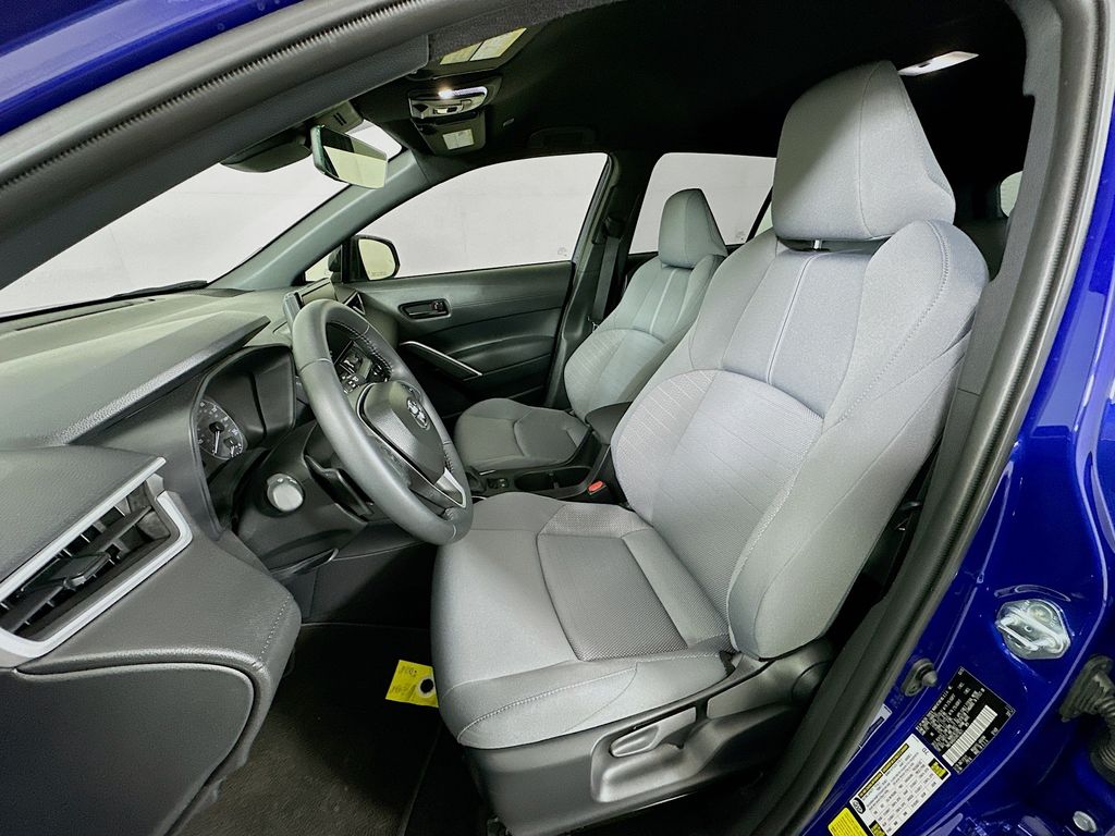 Thumbnail: 2025 Toyota Corolla Cross - 21