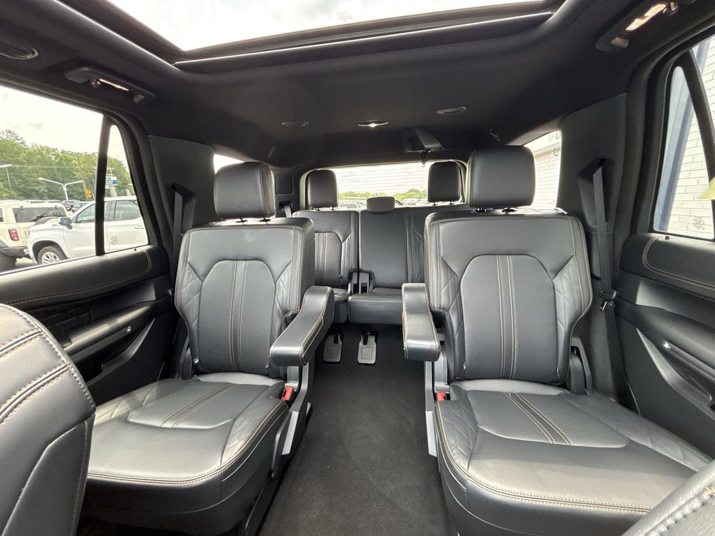 Used 2024 Black Metallic Ford Platinum image 26