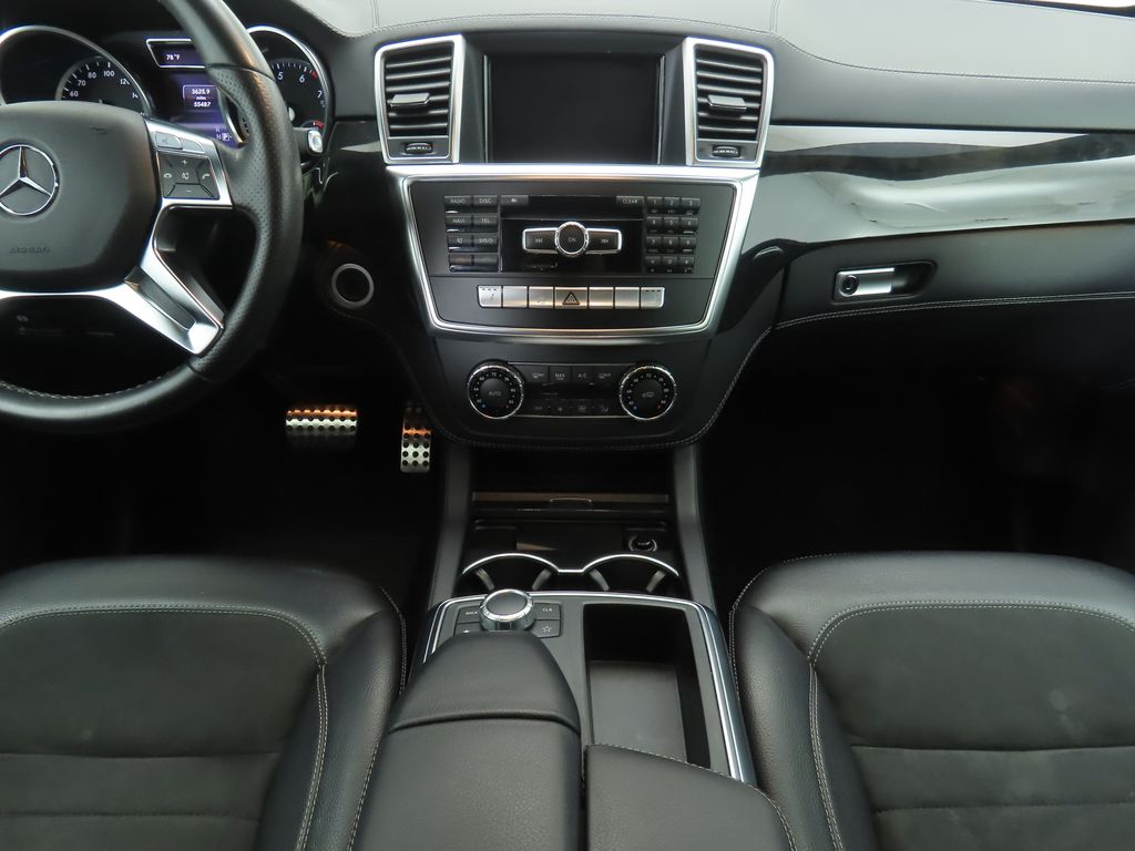 Thumbnail: 2013 Mercedes-Benz M-Class - 13