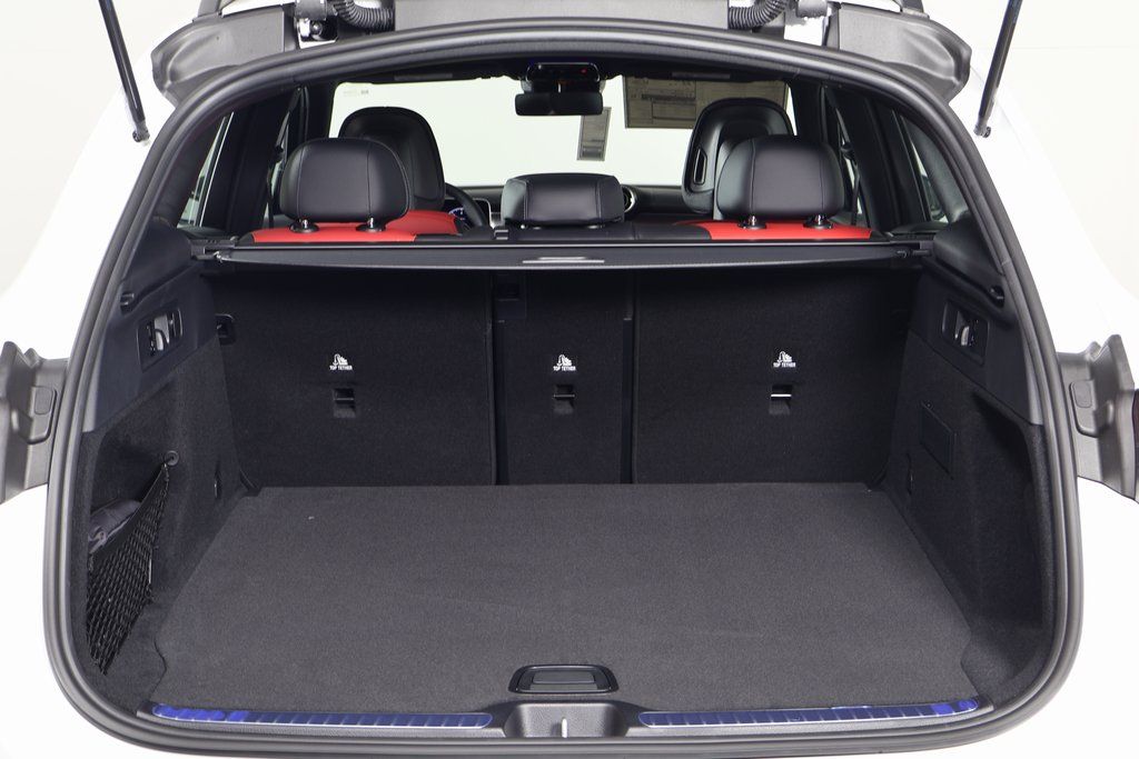 Thumbnail: 2026 Mercedes-Benz GLC - 8