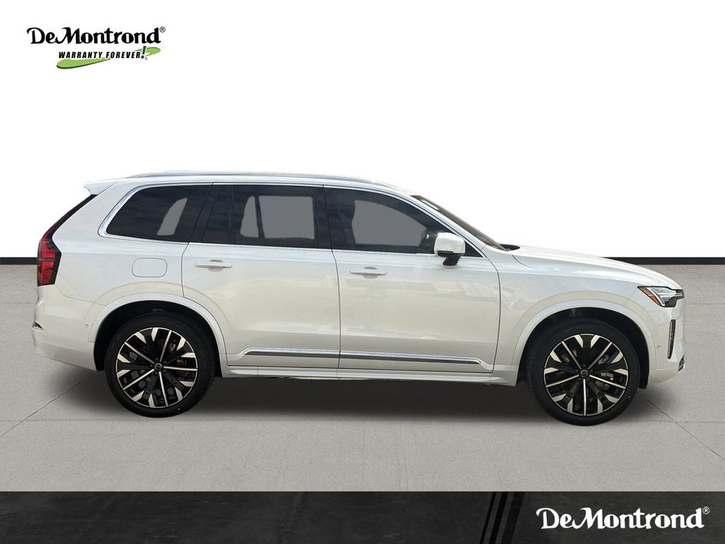New 2026 White Volvo T8 Ultra image 4